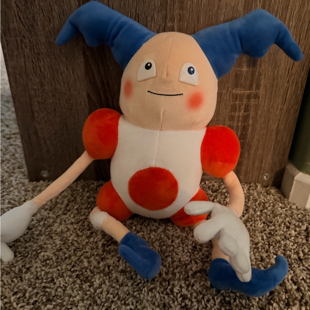 Pokémon Detective Pikachu Mr Mime Stuffy